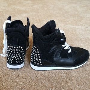 Black Fashion Sneakers w/ Spike Detail